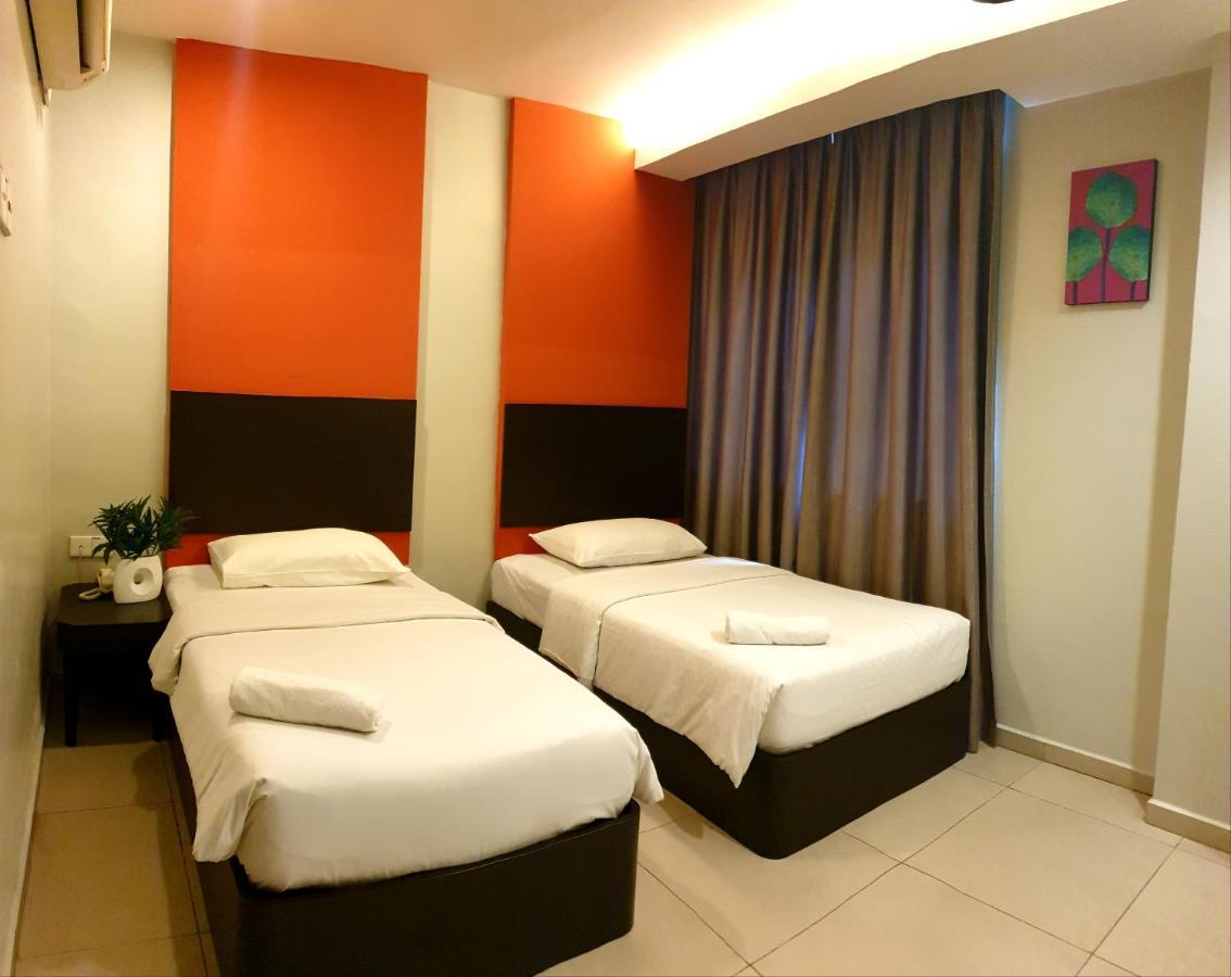 Golden Court Hotel - Tun Abdul Razak Johor Bahru Exterior foto